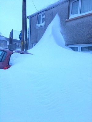 Storm Emma hits South Wales 020318