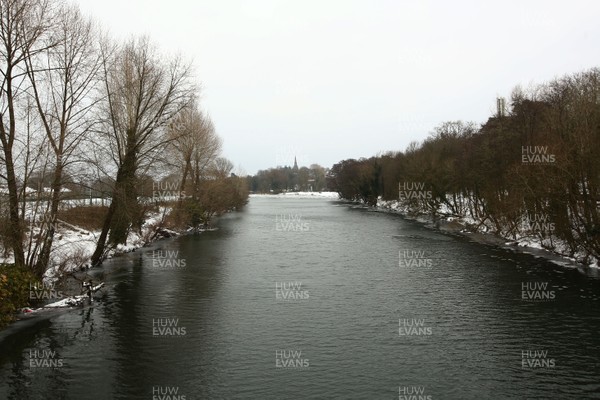 020318 - Storm Emma South Wales - Banks on the River Taff and Llandaff weir lay partially frozen as storm Emma takes hold
