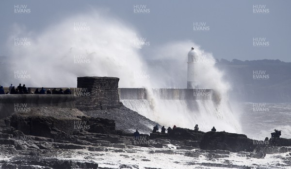 270419 - Picture shows Storm Hannah hitting the Welsh coastline at Porthcawl lighthouse