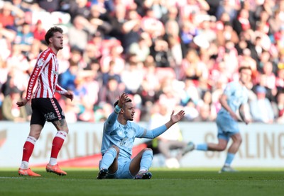 080325 - Sunderland v Cardiff City - Sky Bet Championship - Callum Robinson of Cardiff City