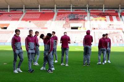 080325 - Sunderland v Cardiff City - Sky Bet Championship - The Cardiff City team arrive and check out the pitch