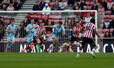 080325 - Sunderland v Cardiff City - Sky Bet Championship - Rubin Colwill of Cardiff City tries to break away