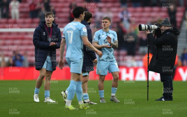 080325 - Sunderland v Cardiff City - Sky Bet Championship - Players at the final whistle