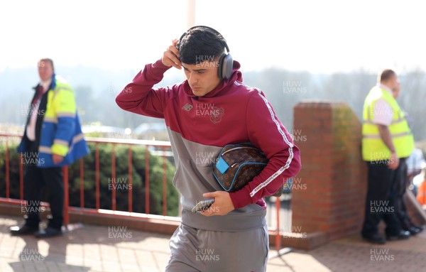 080325 - Sunderland v Cardiff City - Sky Bet Championship - The Cardiff City team arrive