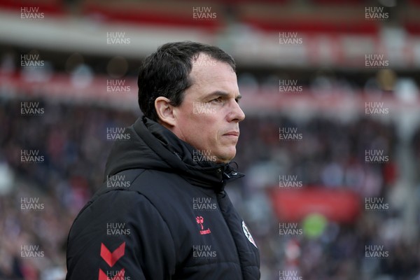 080325 - Sunderland v Cardiff City - Sky Bet Championship - Sunderland head coach Regis Le Bris