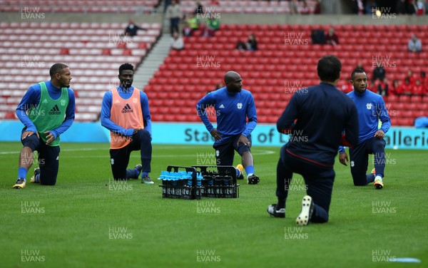 230917 - Sunderland v Cardiff City - Sky Bet Championship - Cardiff City players warm up before the start of the match