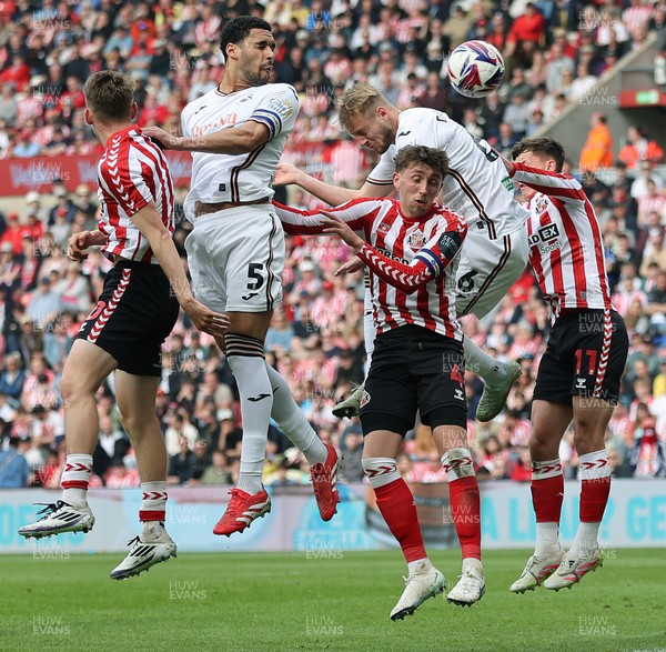 120425 - Sunderland v Swansea City - Sky Bet Championship - Ben Cabango of Swansea heads the ball towards goal which rebounds off the post for him to tap in to score the only goal of the match