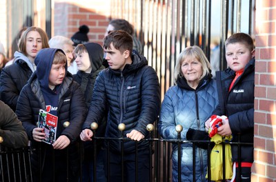 140123 - Sunderland v Swansea City - Sky Bet Championship - fans outside the front entrance