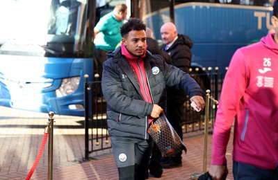 140123 - Sunderland v Swansea City - Sky Bet Championship - Swansea City players arrive