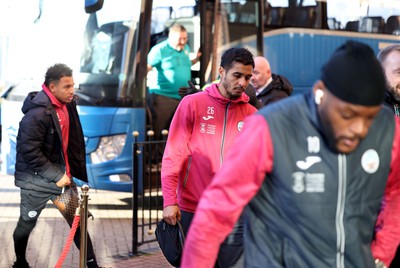 140123 - Sunderland v Swansea City - Sky Bet Championship - Swansea City players arrive