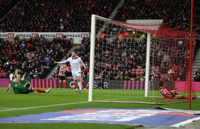 140123 - Sunderland v Swansea City - Sky Bet Championship -  Liam Cullen of Swansea City celebrates after putting his side 2-1 up