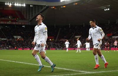 140123 - Sunderland v Swansea City - Sky Bet Championship -  Liam Cullen of Swansea City celebrates after putting his side 2-1 up