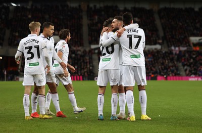 140123 - Sunderland v Swansea City - Sky Bet Championship -  Liam Cullen of Swansea City celebrates after putting his side 2-1 up