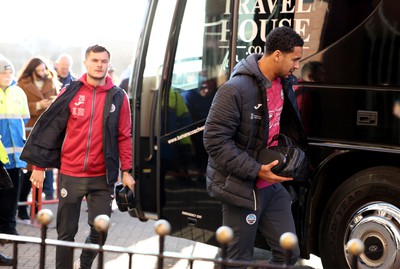 140123 - Sunderland v Swansea City - Sky Bet Championship - Swansea City players arrive