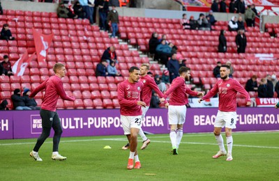 140123 - Sunderland v Swansea City - Sky Bet Championship - Swansea City players warm up