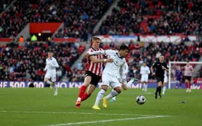 140123 - Sunderland v Swansea City - Sky Bet Championship - Daniel Ballard of Sunderland and Joel Piroe of Swansea City