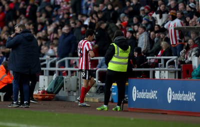 140123 - Sunderland v Swansea City - Sky Bet Championship -  Luke O'Nien of Sunderland is sent off