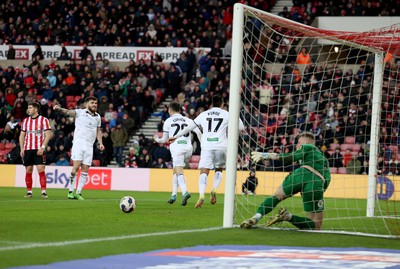 140123 - Sunderland v Swansea City - Sky Bet Championship - Joel Piroe of Swansea City scores to put his side 1-0 up