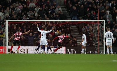 140123 - Sunderland v Swansea City - Sky Bet Championship -  Dan Neil of Sunderland scores to make the score 1-1