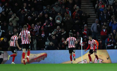 140123 - Sunderland v Swansea City - Sky Bet Championship -  Dan Neil of Sunderland celebrates after making the score 1-1