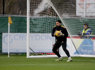 010124 - Sutton United v Newport County - Sky Bet League 2 - Nick Townsend of Newport County 