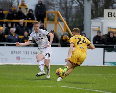 010124 - Sutton United v Newport County - Sky Bet League 2 - Harry Charsley of Newport County 