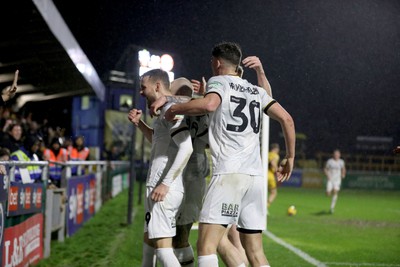 010124 - Sutton United v Newport County - Sky Bet League 2 - Shane McLoughlin of Newport County scores and celebrates