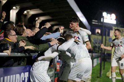 010124 - Sutton United v Newport County - Sky Bet League 2 - Shane McLoughlin of Newport County scores and celebrates