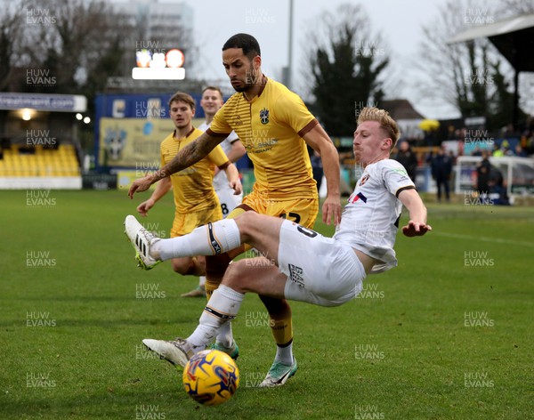 010124 - Sutton United v Newport County - Sky Bet League 2 - Harry Charsley of Newport County 