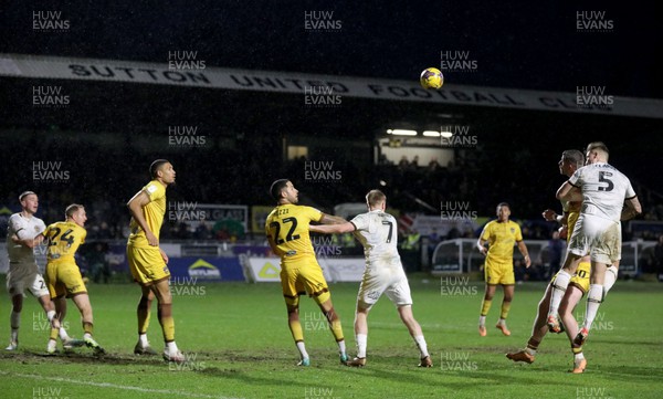 010124 - Sutton United v Newport County - Sky Bet League 2 - Newport's James Clarke heads at goal