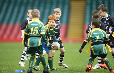 030515 - SSE SWALEC Finals Day TAG Match Bridgend Athletic v Pontypridd