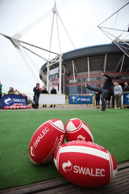 120212 - Wales v Scotland, RBS 6 Nations - SWALEC kick competition