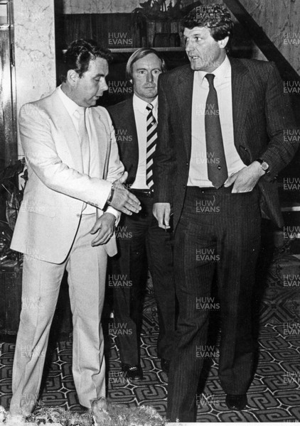 29.10.83 - Swansea Football Club. Farewell John Toshack from Doug Sharp (chairman) left) and V.Charman Bobby jones. 