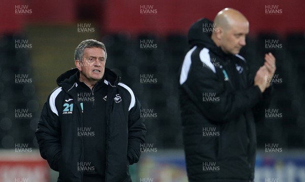 051218 - Swansea City U21s v Bristol Rovers - Checkatrade Trophy Round 2 - Swansea Coach Gary Richards