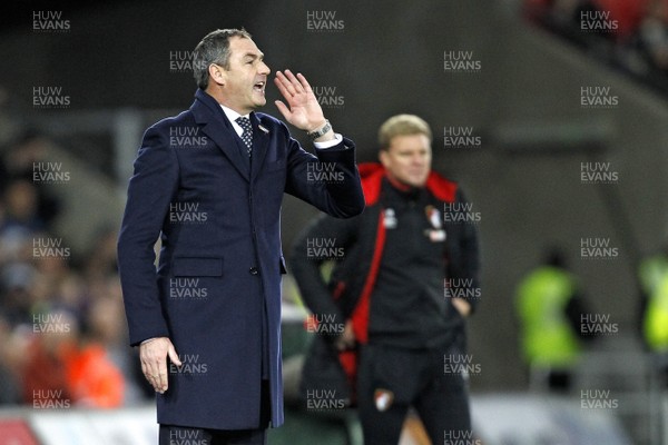 251117 - Swansea City v AFC Bournemouth, Premier League - Swansea City Manager Paul Clement shouts instructions during the match