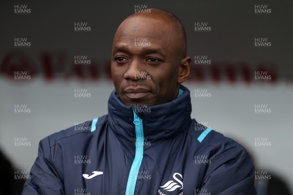 140117 - Swansea City v Arsenal - Premier League - Swansea Coach Claude Makelele by Chris Fairweather/Huw Evans Agency