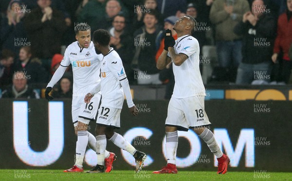 300118 - Swansea City v Arsenal - Premier League - Jordan Ayew of Swansea City celebrates scoring a goal