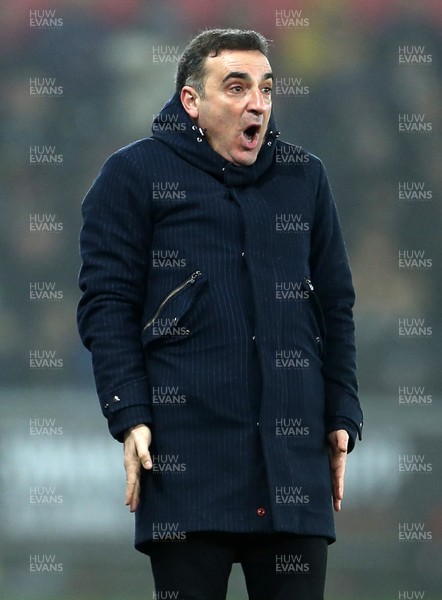 300118 - Swansea City v Arsenal - Premier League - Swansea Manager Carlos Carvalhal looking shocked