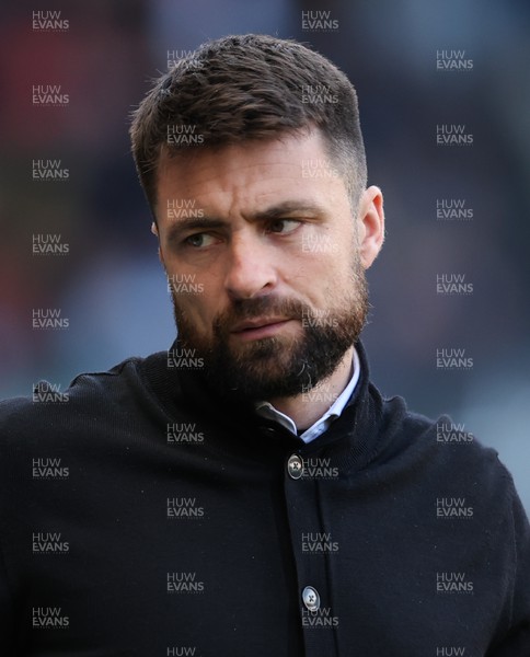 150422 - Swansea City v Barnsley, Sky Bet Championship - Swansea City head coach Russell Martin reacts during the match