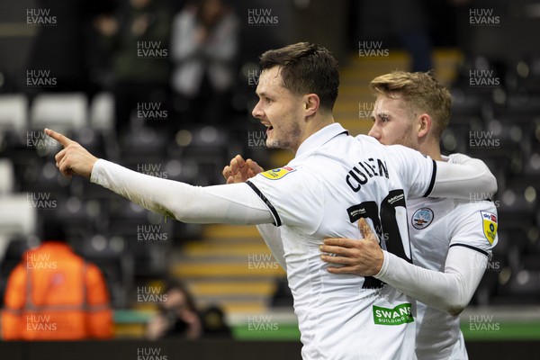 040223 - Swansea City v Birmingham City - Sky Bet Championship - Liam Cullen of Swansea City celebrates scoring his sides second goal