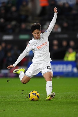 170126 - Swansea City v Birmingham City - Sky Bet Championship - Eom Ji-Sung of Swansea City