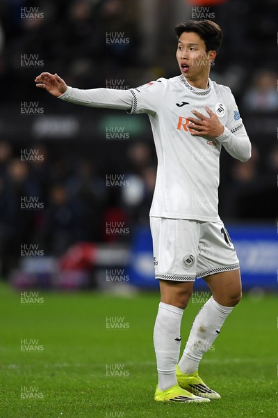 170126 - Swansea City v Birmingham City - Sky Bet Championship - Eom Ji-Sung of Swansea City