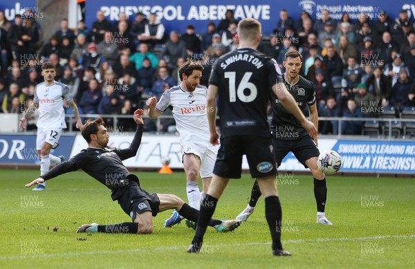 020324 - Swansea City v Blackburn Rovers - SkyBet Championship - Joe Allen of Swansea scores a goal