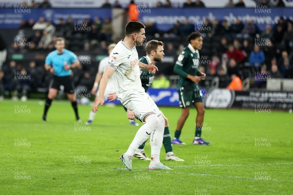 200126 - Swansea City v Blackburn Rovers - SkyBet Championship - Zan Vipotnik of Swansea City scores a goal