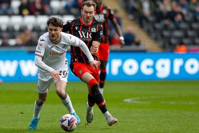 220225 - Swansea City v Blackburn Rovers - Sky Bet Championship - Liam Cullen of Swansea City