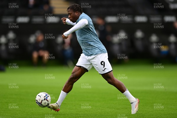 201121 - Swansea City v Blackpool - Sky Bet Championship - Michael Obafemi of Swansea City during the pre-match warm-up 