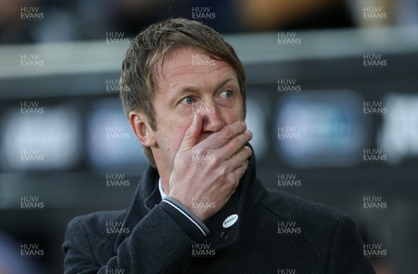020419 - Swansea City v Brenford, Sky Bet Championship - Swansea City manager Graham Potter at the start of the match