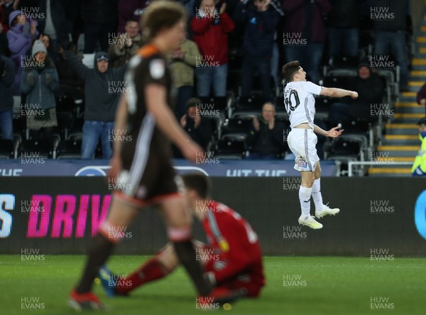 020419 - Swansea City v Brenford, Sky Bet Championship - Daniel James of Swansea City celebrates after scoring goal