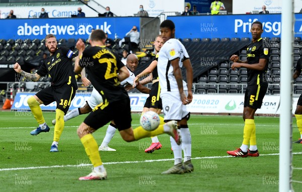 260720 - Swansea City v Brentford - EFL SkyBet Championship Play-Off - Andre Ayew of Swansea City watches his shot hit the post