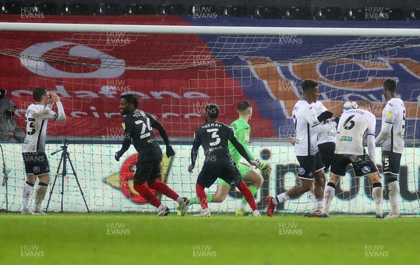 270121 - Swansea City v Brentford - SkyBet Championship - Tariqe Fosu of Brentford scores a goal